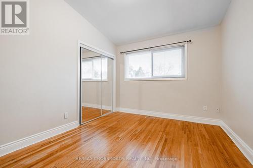 1074 Lawrence Avenue E, Toronto, ON - Indoor Photo Showing Other Room