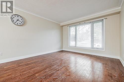 1074 Lawrence Avenue E, Toronto, ON - Indoor Photo Showing Other Room