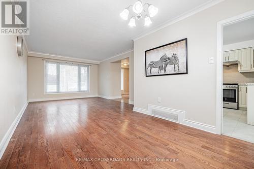 1074 Lawrence Avenue E, Toronto, ON - Indoor Photo Showing Other Room