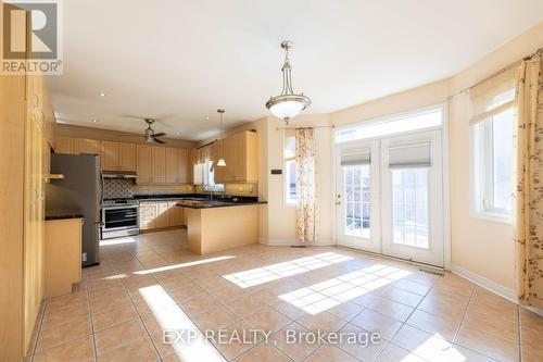 11 Cairnburg Drive, Brampton, ON - Indoor Photo Showing Kitchen