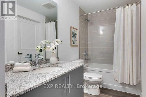 40 - 205 West Oak Trail, Kitchener, ON - Indoor Photo Showing Bathroom