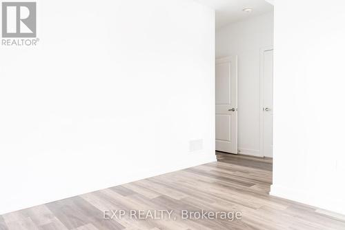 40 - 205 West Oak Trail, Kitchener, ON -  Photo Showing Other Room