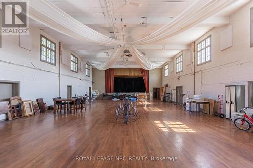 103 Maple Street, St. Catharines, ON - Indoor Photo Showing Other Room