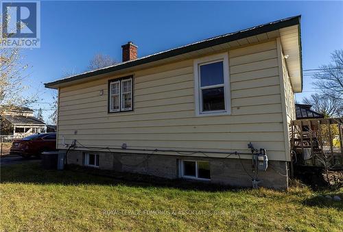 671 Gordon Street, Pembroke, ON - Outdoor With Exterior