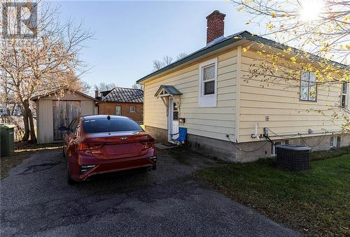 671 Gordon Street, Pembroke, ON - Outdoor With Exterior