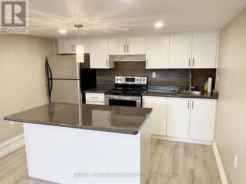 644 Athol Street E, Oshawa, ON - Indoor Photo Showing Kitchen