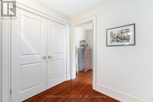 907 - 2 Glamorgan Avenue, Toronto, ON - Indoor Photo Showing Other Room