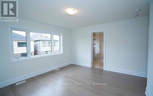 Upper - 31 Prudhoe Terrace, Barrie, ON - Indoor Photo Showing Other Room