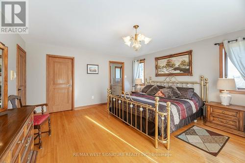 13485 8Th Concession Road, King, ON - Indoor Photo Showing Bedroom