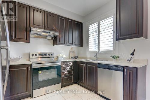 130 Roy Grove Way, Markham, ON - Indoor Photo Showing Kitchen With Double Sink