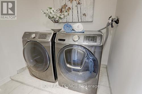 130 Roy Grove Way, Markham, ON - Indoor Photo Showing Laundry Room