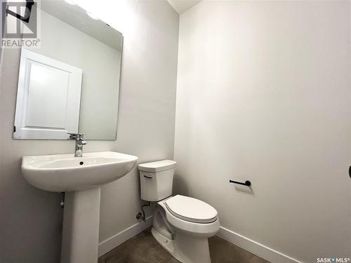 10 Aspen Place, Humboldt, SK - Indoor Photo Showing Bathroom