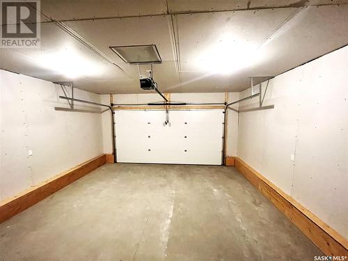 10 Aspen Place, Humboldt, SK - Indoor Photo Showing Garage