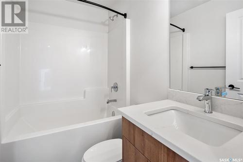 666 Mcormond Drive, Saskatoon, SK - Indoor Photo Showing Bathroom