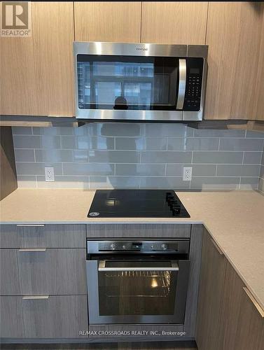 A14 - 36 Forest Manor Road, Toronto, ON - Indoor Photo Showing Kitchen