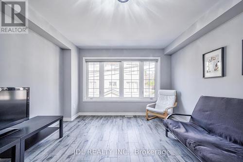 15 Justice Gardens, Toronto, ON - Indoor Photo Showing Other Room