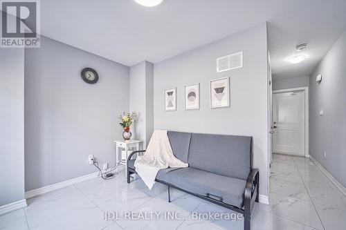 15 Justice Gardens, Toronto, ON - Indoor Photo Showing Other Room