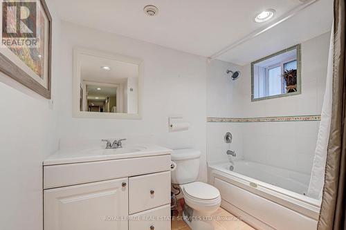 884 Royal York Road, Toronto, ON - Indoor Photo Showing Bathroom