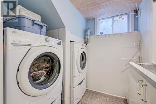 884 Royal York Road, Toronto, ON - Indoor Photo Showing Laundry Room