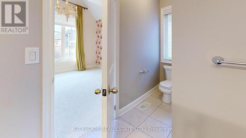 3229 Trailside Drive, Oakville, ON - Indoor Photo Showing Bathroom