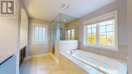 3229 Trailside Drive, Oakville, ON - Indoor Photo Showing Bathroom