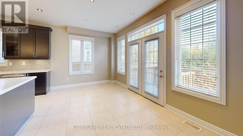 3229 Trailside Drive, Oakville, ON - Indoor