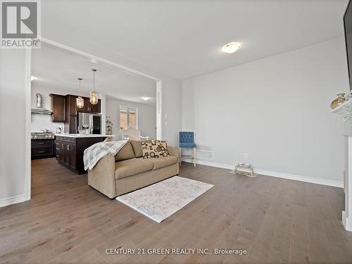 1291 Kovachik Boulevard, Milton, ON - Indoor Photo Showing Living Room