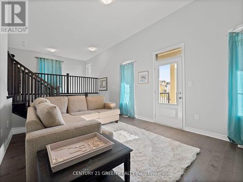 1291 Kovachik Boulevard, Milton, ON - Indoor Photo Showing Living Room