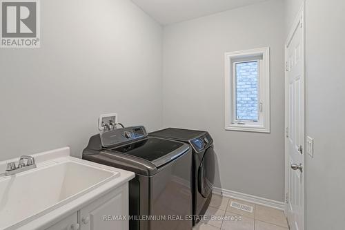 302 Buick Boulevard, Brampton, ON - Indoor Photo Showing Laundry Room