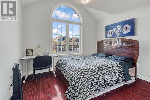 302 Buick Boulevard, Brampton, ON - Indoor Photo Showing Bedroom