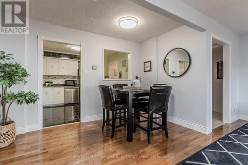 93 - 1584 Newlands Crescent, Burlington, ON - Indoor Photo Showing Dining Room