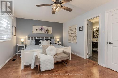 93 - 1584 Newlands Crescent, Burlington, ON - Indoor Photo Showing Bedroom