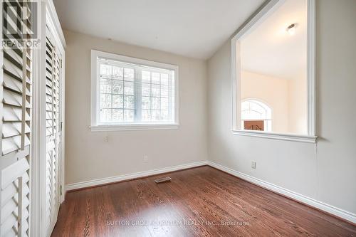 1340 Contour Drive, Mississauga, ON - Indoor Photo Showing Other Room