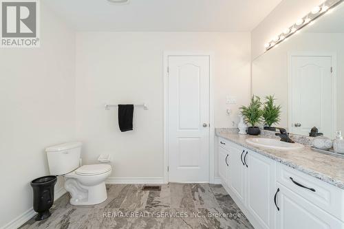 762 Halbert Drive, Shelburne, ON - Indoor Photo Showing Bathroom