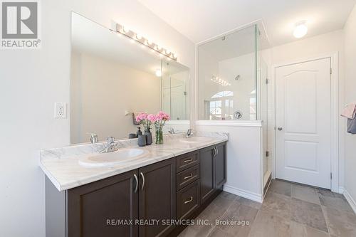 762 Halbert Drive, Shelburne, ON - Indoor Photo Showing Bathroom