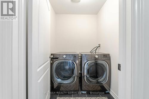 762 Halbert Drive, Shelburne, ON - Indoor Photo Showing Laundry Room