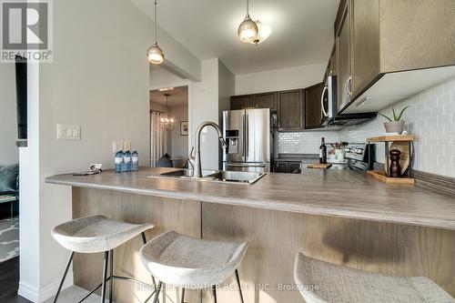 144 Hazelton Avenue, Hamilton, ON - Indoor Photo Showing Kitchen