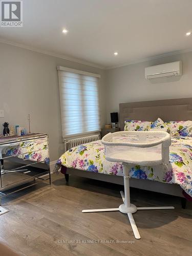 524 Castlefield Avenue, Toronto, ON - Indoor Photo Showing Bedroom