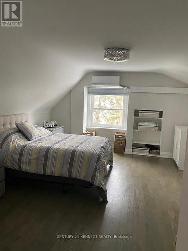 524 Castlefield Avenue, Toronto, ON - Indoor Photo Showing Bedroom