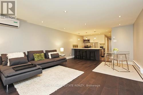 12-14 Dartford Road, Toronto, ON - Indoor Photo Showing Living Room