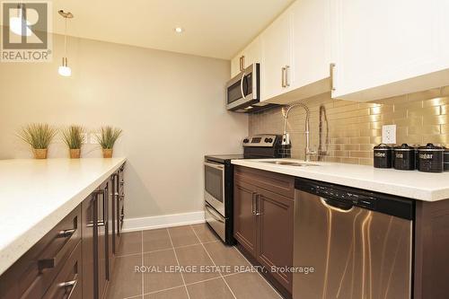 12-14 Dartford Road, Toronto, ON - Indoor Photo Showing Kitchen