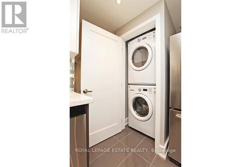 12-14 Dartford Road, Toronto, ON - Indoor Photo Showing Laundry Room