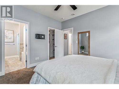 2251 14 Avenue Se, Salmon Arm, BC - Indoor Photo Showing Bedroom