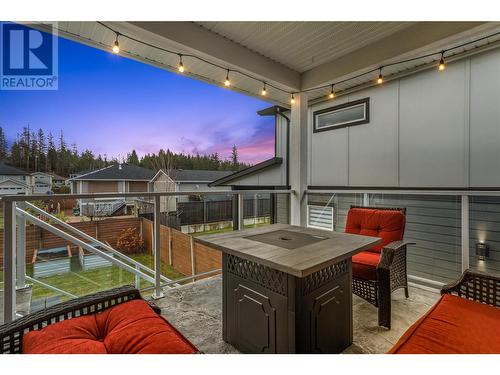 2251 14 Avenue Se, Salmon Arm, BC - Outdoor With Exterior