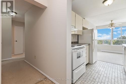 502 - 600 Grenfell Drive, London, ON - Indoor Photo Showing Kitchen