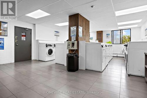 1102 - 120 Torresdale Avenue, Toronto, ON - Indoor Photo Showing Laundry Room