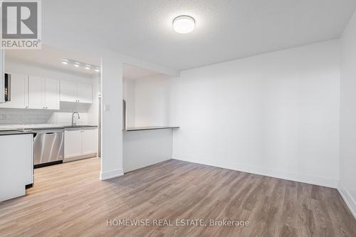 1102 - 120 Torresdale Avenue, Toronto, ON - Indoor Photo Showing Kitchen