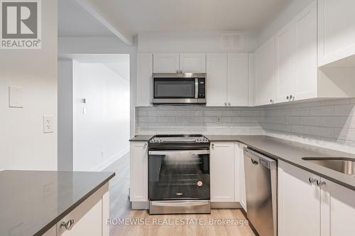 1102 - 120 Torresdale Avenue, Toronto, ON - Indoor Photo Showing Kitchen