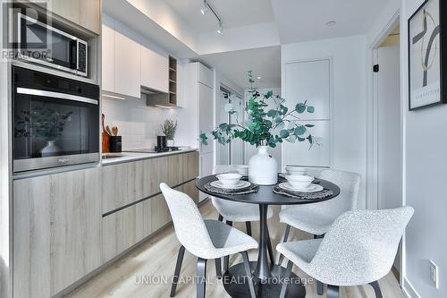 2916 - 319 Jarvis Street, Toronto, ON - Indoor Photo Showing Dining Room