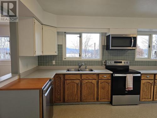 488 Simon Fraser Avenue, Fraser Lake, BC - Indoor Photo Showing Kitchen With Double Sink